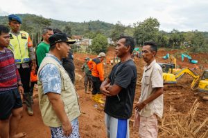 Wagub Taj Yasin Minta Warga Jauhi Area Longsor Majenang Sebab Risikonya Masih Tinggi