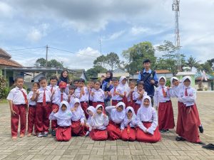 Mahasiswa KKN UIN Walisongo Posko 21 Laksanakan Program Mengajar di SDN 2 Kliris