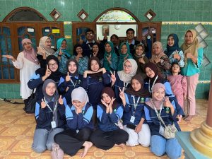 Mahasiswa KKN UIN Walisongo Gelar Sosialisasi dan Pendampingan Pembuatan Jamu Herbal Pegal Linu