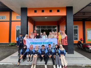 Mahasiswa KKN UIN Walisongo Kolaborasi dengan RS PKU Muhammadiyah Boja Gelar Pemeriksaan Kesehatan Mata di Desa Peron