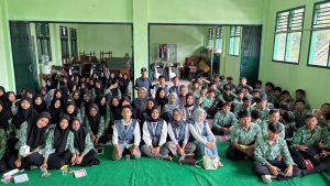 Mahasiswa KKN UIN Walisongo Bekali Siswa MA NU 04 Al Maarif Literasi Finansial Sejak Dini