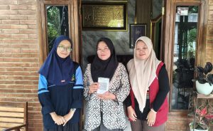 Wujudkan UMKM Digital Desa Ngareanak, KKN UIN Walisongo Buatkan QRIS dan Lokasi G-Maps