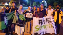Keterangan Foto: Kader HMI Korkom Walisongo habis aksi Galang Dana di depan Lampu Merah Kalibanteng, Kamis (4/11/2025). (Dok. Pribadi)