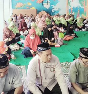 SIT Robbani Kendal Gelar Aksi Donasi untuk Korban Banjir Sumatra, Libatkan Siswa dan Guru