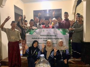 Mahasiswa KKN UIN Walisongo Sosialisasikan Pupuk Cair Organik (POC) Ramah Lingkungan kepada Warga Desa Sumberahayu