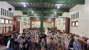 Mahasiswa KKN UIN Walisongo Gelar Sosialisasi Literasi Digital di MTs NU 11 Kisabariman
