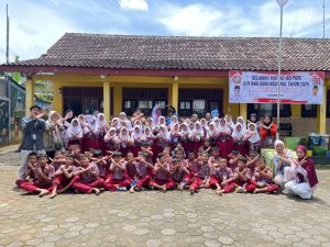 Mahasiswa KKN Reguler Angkatan 85 UIN Walisongo Gelar Sosialisasi Anti-Bullying di SD Negeri Tabet