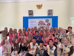 Mahasiswa KKN UIN Walisongo Gelar Sosialisasi dan Penanaman TOGA Bersama Kader Desa Kaliputih