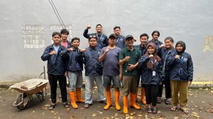 Mahasiswa KKN UPGRIS Laksanakan Mapping Risiko Lingkungan Rawan Banjir di Desa Semampir