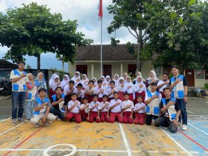 KKN UPGRIS Gelar Pelatihan Pembuatan Poster Kreatif Melalui Canva sebagai Media Edukasi Digital