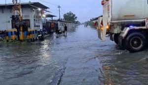 Banjir Pekalongan Lumpuhkan Jalur Kereta, KAI Batalkan Puluhan Perjalanan