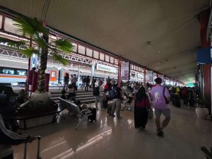 Cuaca Ekstrem Dini Hari, Jalur Kereta Pantura Sempat Terganggu