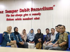 Mahasiswa Ilmu Perpustakaan FIB Undip Laksanakan Job Training di Perpustakaan FH Undip