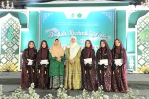 Dukung Santri Penghafal Al-Qur’an, Pemprov Jateng Salurkan Bisyaroh di Haflah Khotmil Qur’an Kalibeber