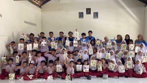 Mahasiswa KKN Universitas PGRI Semarang Hadirkan Warna-Warni Daun, Keseruan Adik-Adik SDN Beji 01 Belajar Ecoprint