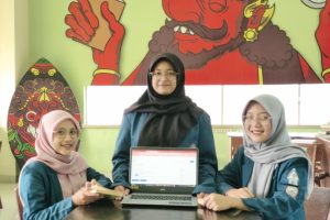 Mahasiswa Ilmu Perpustakaan dan Informasi UNDIP Meningkatkan Pengetahuan Melalui Kegiatan Job Training di UPT Perpustakaan UNS