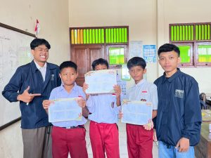 Mahasiswa KKN UPGRIS Meriahkan Ramadan di SD N 1 Palebon Lewat Edukasi Cerita 4 Panel
