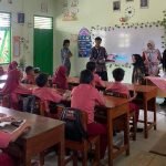 Mahasiswa KKN UPGRIS Kelompok 21 Kenalkan Program Gogik Library Guna Menumbuhkan Semangat Membaca di SDN Gogik 01