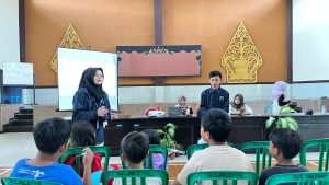 Ajarkan Anak Bijak Kelola Waktu, Mahasiswa KKN UPGRIS Gelar Sosialisasi Manajemen Waktu di Kelurahan Palebon