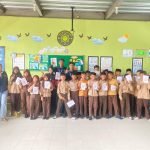 Mahasiswa KKN UPGRIS Kelompok 21 Dorong Minat Belajar Siswa SD Islam Gintungan Melalui Program Gogik Library