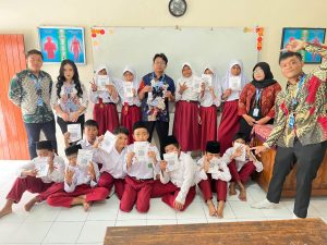 Mahasiswa KKN UPGRIS Kelompok 21 Gelar Sosialisasi Program Gogik Library Guna Meningkatkan Minat Baca Siswa MI Ma’arif Desa Gogik