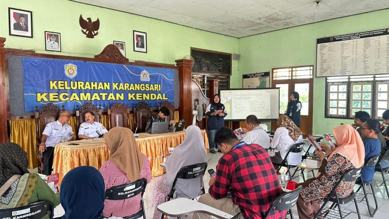 Edukasi pemilahan dan pengolahan sampah ke pihak UMKM