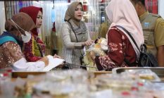 Jelang Idulfitri 1447 H, Pemprov Jateng Sidak Pasar Raya Salatiga Pastikan Harga Stabil dan Pangan Aman