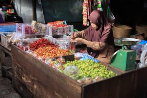 Jelang Lebaran 2026, Gubernur Jateng Cek Harga Sembako di Pasar Gondang Sragen