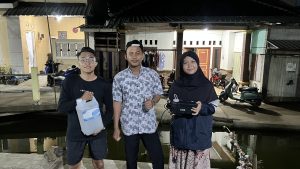 Mahasiswa KKN-T UNDIP Dukung Kesenian Barongan Karangsari Lewat Pengadaan Mesin Asap LED