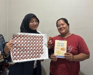 KKN-T Tim 5 UNDIP Lakukan Pengadaan dan Persiapan Produksi Sambal Botolan Skala UMKM pada Warung SEMI di Kelurahan Karangsari