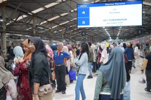 KAI Daop 2 Bandung Prediksi Puncak Arus Mudik Lebaran 2026 Terjadi Hari Ini, 18 Maret 2026