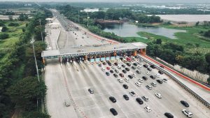 Tembus 523 Ribu Kendaraan Melintas di Gerbang Tol Cikampek Utama, Mobilitas ke Timur Trans Jawa Melonjak Signifikan