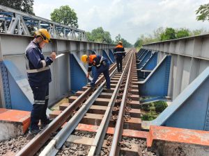 Pegawai KAI Tidak Libur Lebaran Demi Menjamin Kelancaran Mudik dan Pasokan Energi Nasional