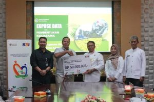 KAI Daop 2 Bandung Salurkan TJSL Lebih dari Rp1,1 Miliar di Tahun 2025