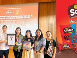 Ribuan Siswa SD Tanam Bunga, Nissin Soklat & PT Monde Mahkota Biskuit Raih Rekor MURI