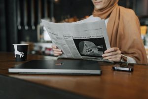 Prompt Gemini AI Ungkap Rahasia Copywriting Jurnalis: Tingkatkan Produktivitas & Kualitas Tulisan Secara Instan!
