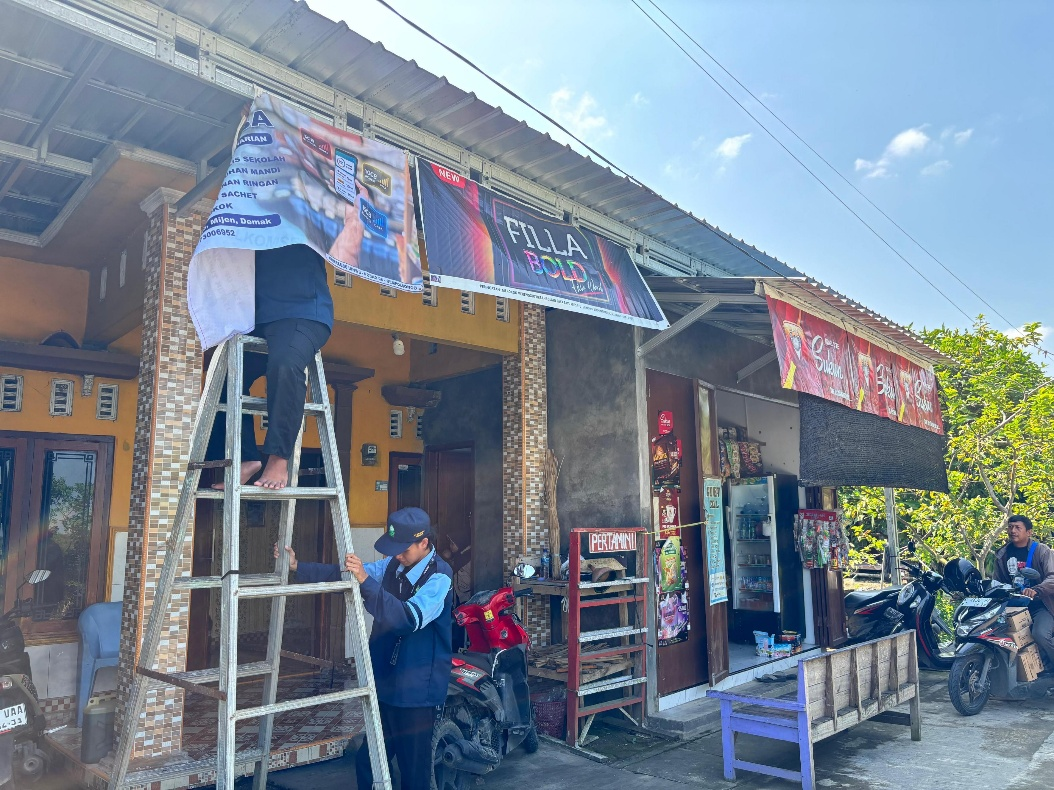 Pemasangan Banner