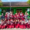 Tumbuhkan Semangat Gemar Menabung Sejak Dini, KKN UIN Walisongo Ajak Siswa SDN Mijen Melukis Celengan