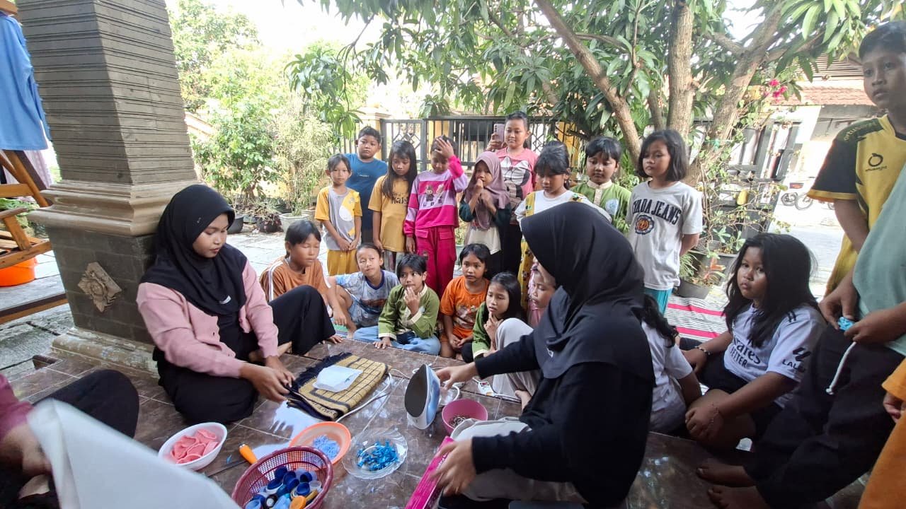 Gantungan Kunci