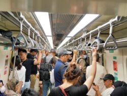 KLB Uji Coba LRT Jabodebek Mulai Dimanfaatkan Pengguna pada Jam Sibuk Pagi