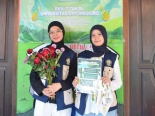 Mahasiswa KKN-T 74 UNDIP Sukseskan Rangkaian Edukasi Aku Cinta Bumi dan Ecoprint di Desa Purwosari