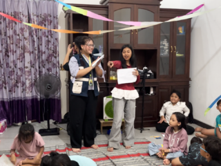 Belajar Bicara di Depan Kelas, Anak-Anak Purwosari Asah Keberanian Presentasi lewat Program KKN-T 74 UNDIP