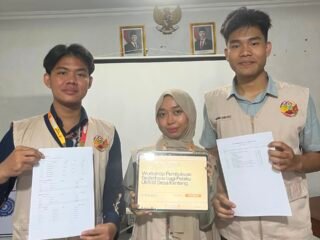 Mahasiswa KKN Tematik UNDIP Dorong Optimalisasi Keuangan UMKM Shibori Sidomaju melalui Sosialisasi dan Pelatihan Pembukuan