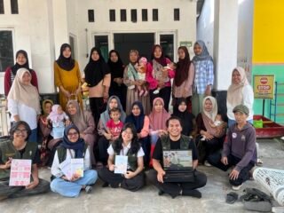 Cegah Stunting Lintas Siklus Kehidupan, Mahasiswa KKN-R UNDIP Hadirkan Strategi Terpadu di Desa Kebandungan