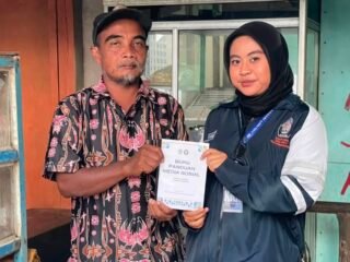 Mahasiswa KKN Undip Dampingi Pengelola Pantai Sumur Pandan Bangun Media Sosial Resmi untuk Promosi Wisata