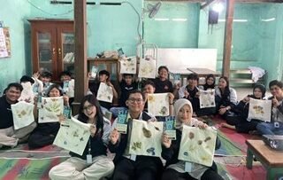 Tingkatkan Peran Pemuda, Mahasiswa KKN Undip Edukasi Hukum Lingkungan dan Budaya Zero Waste kepada Karang Taruna Desa Nganjat