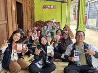 Kenali Investasi Aman, Mahasiswa KKN Undip Edukasi Ibu PKK RW 03 tentang Perencanaan Keuangan