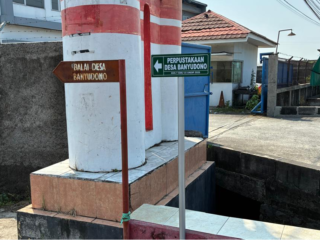 KKN-T IDBU 15 TIM II Undip Dukung Visibilitas Perpustakaan Desa Banyudono “Moro Mocho”