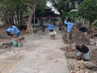 KKN MIT UIN Walisongo Posko 121 Gelar Selamatan, Awali Program Unggulan Revitalisasi Makam Kepunden Mbah Demang
