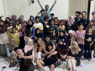 Kolaborasi Generasi Muda! KKN UIN Walisongo Bersama Karang Taruna Tlogorejo Semarakkan HUT ke-81 RI